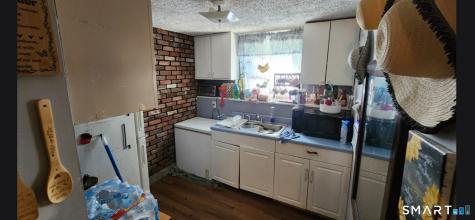 18 Allen Court Meriden CT 06450