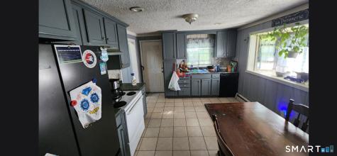 18 Allen Court Meriden CT 06450