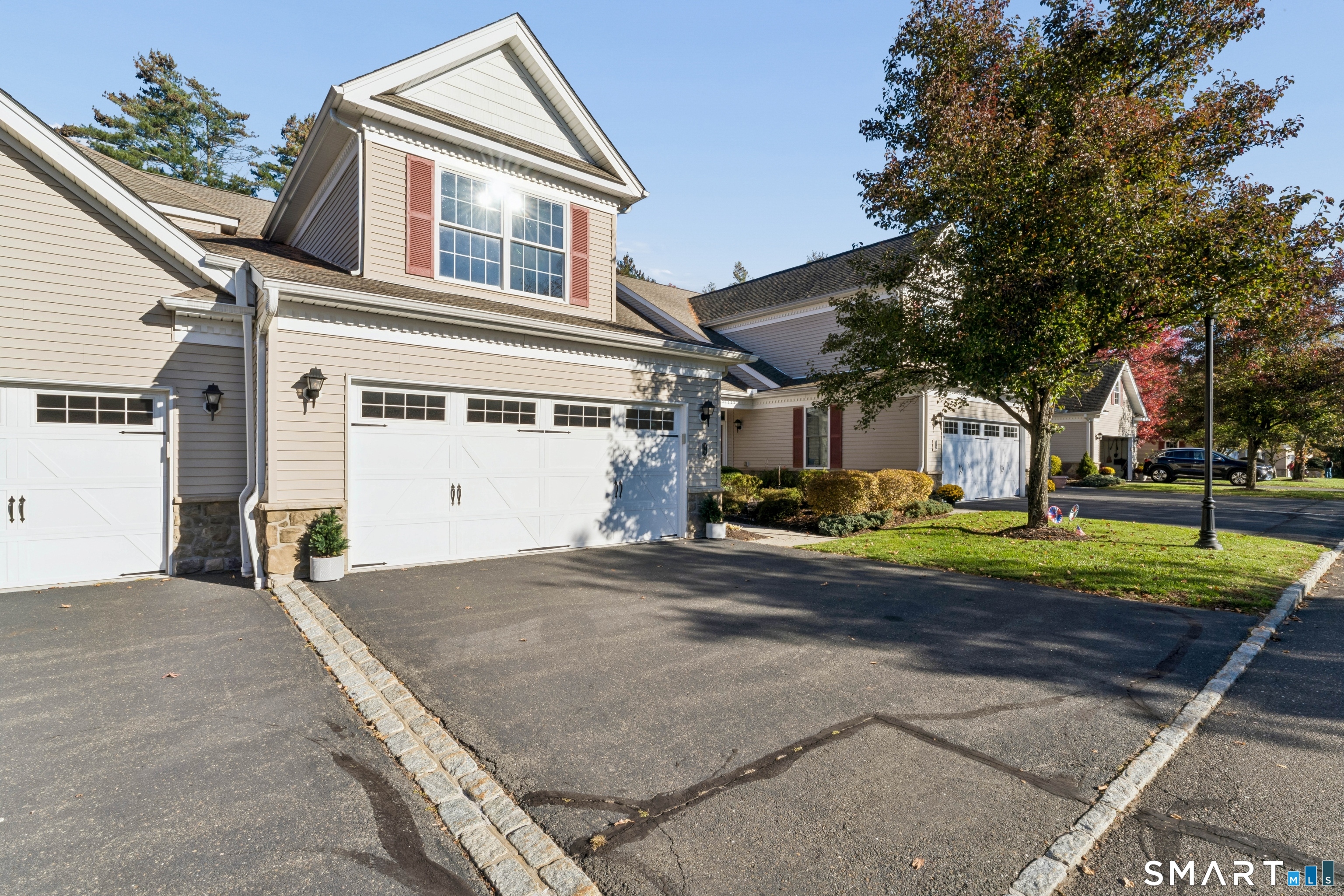 18 Watkins Drive Newtown CT 06482