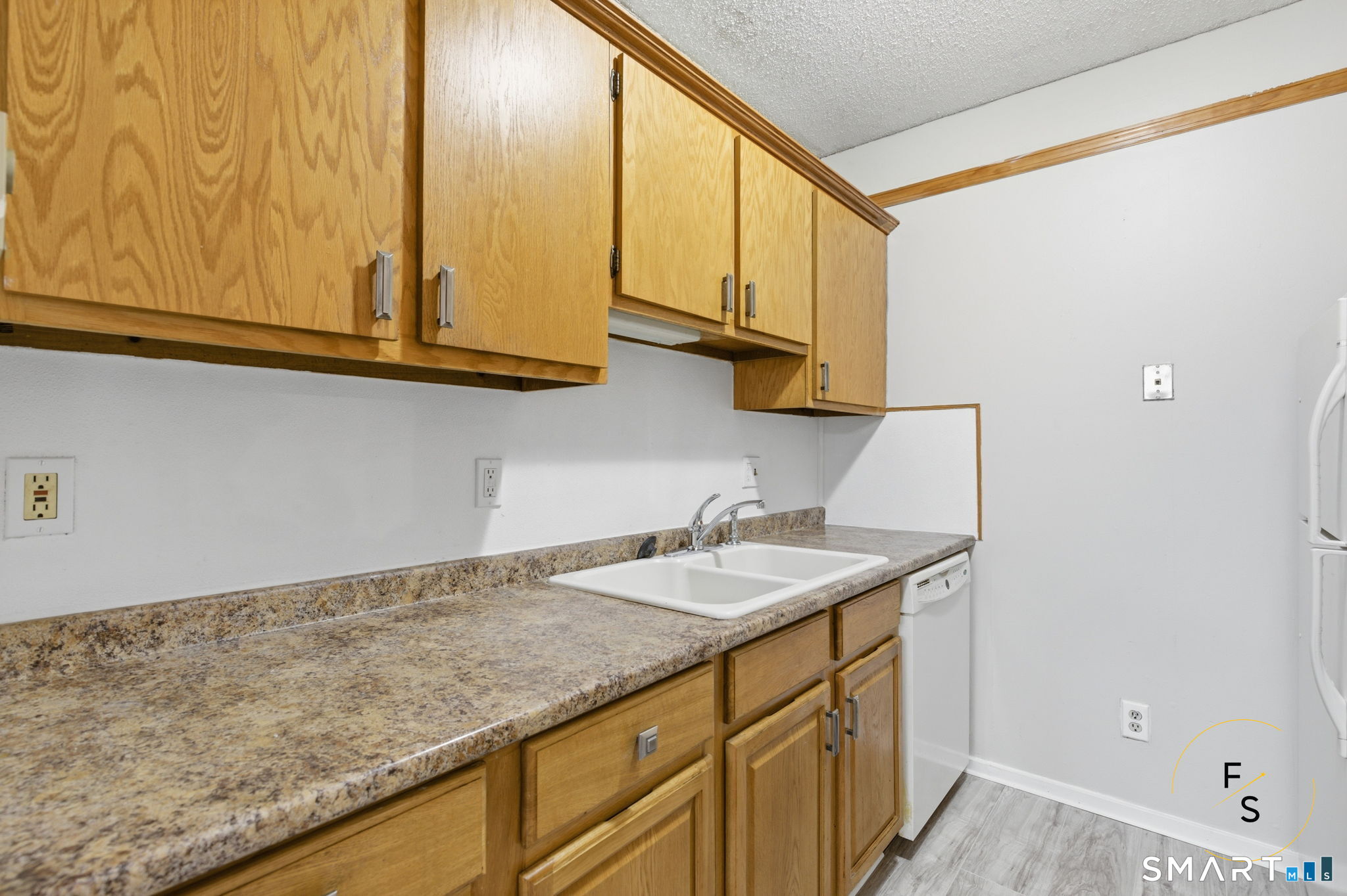 16 Townley Street Hartford CT 06105