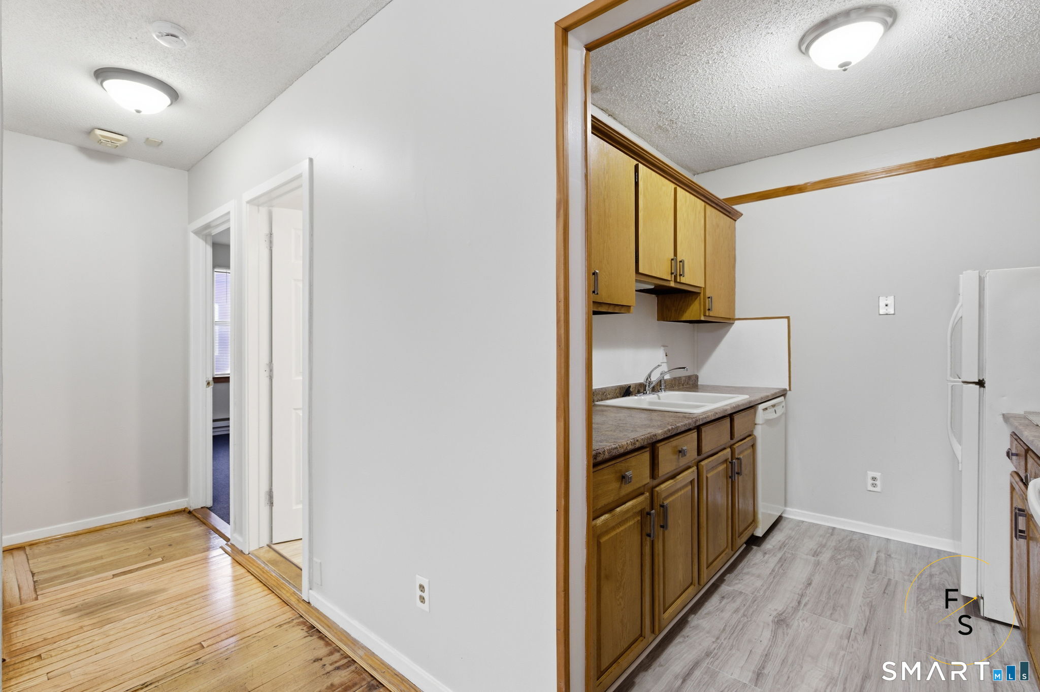 16 Townley Street Hartford CT 06105