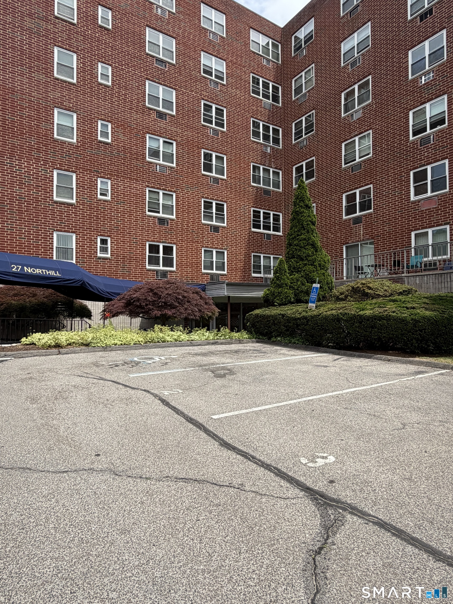 27 Northill Street Stamford CT 06907