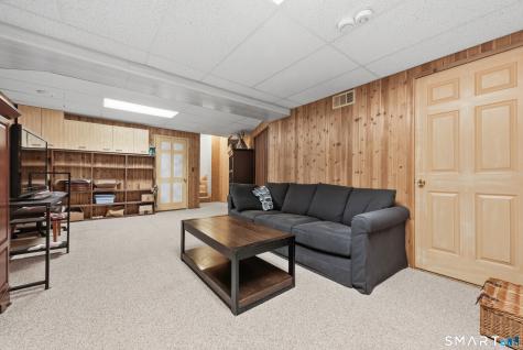 6 Stratford Park Bloomfield CT 06002