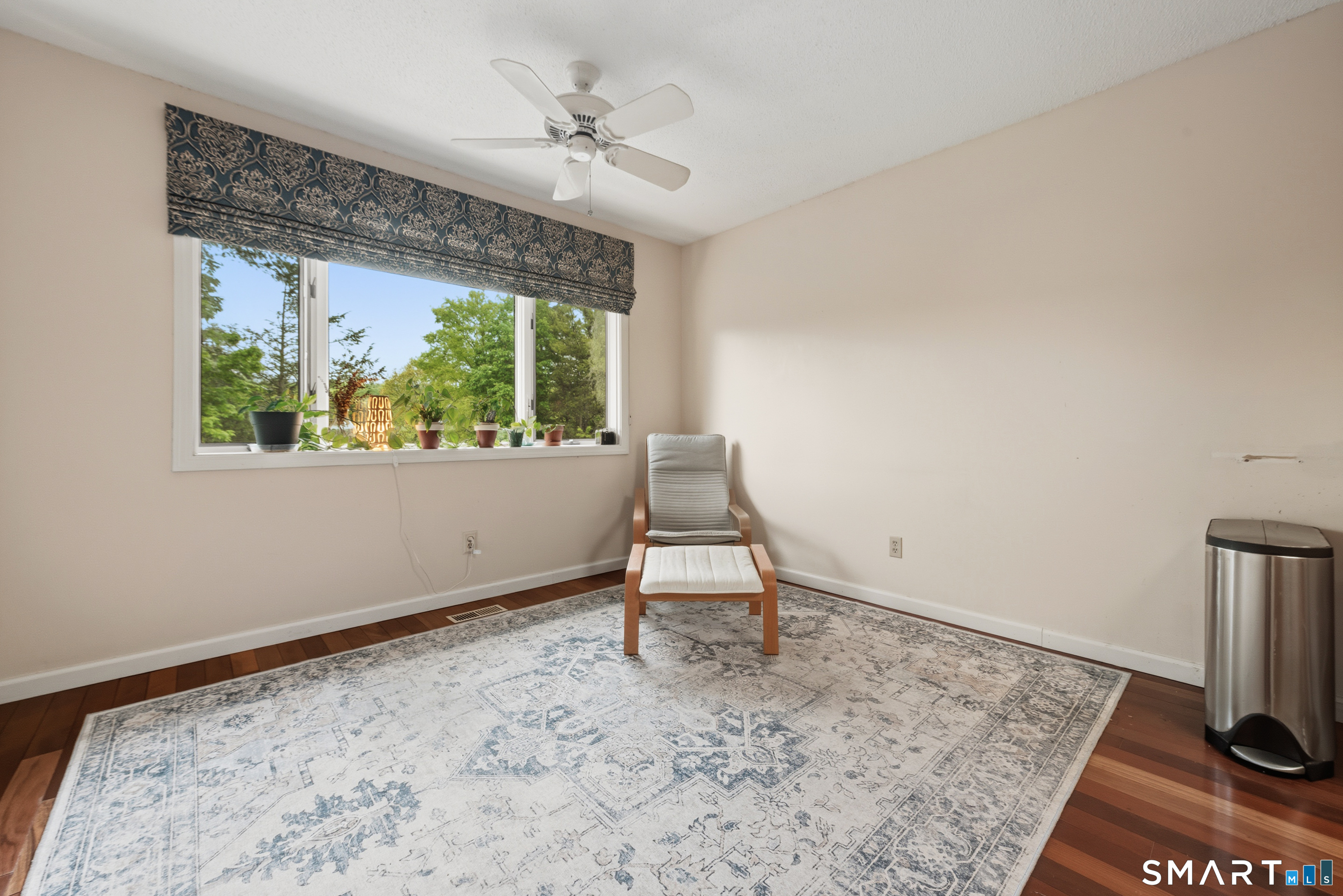 6 Stratford Park Bloomfield CT 06002