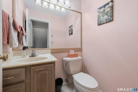 6 Stratford Park Bloomfield CT 06002