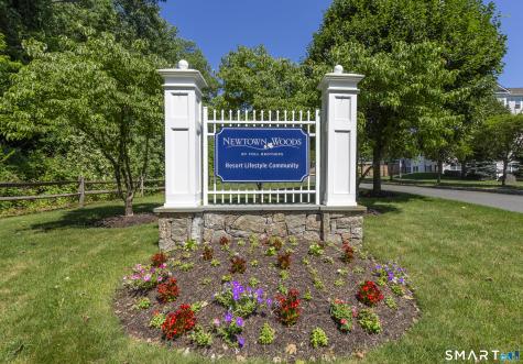 232 Brookside Court Newtown CT 06470