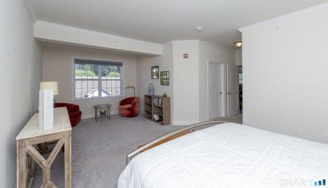232 Brookside Court Newtown CT 06470