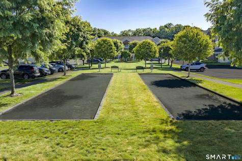 232 Brookside Court Newtown CT 06470