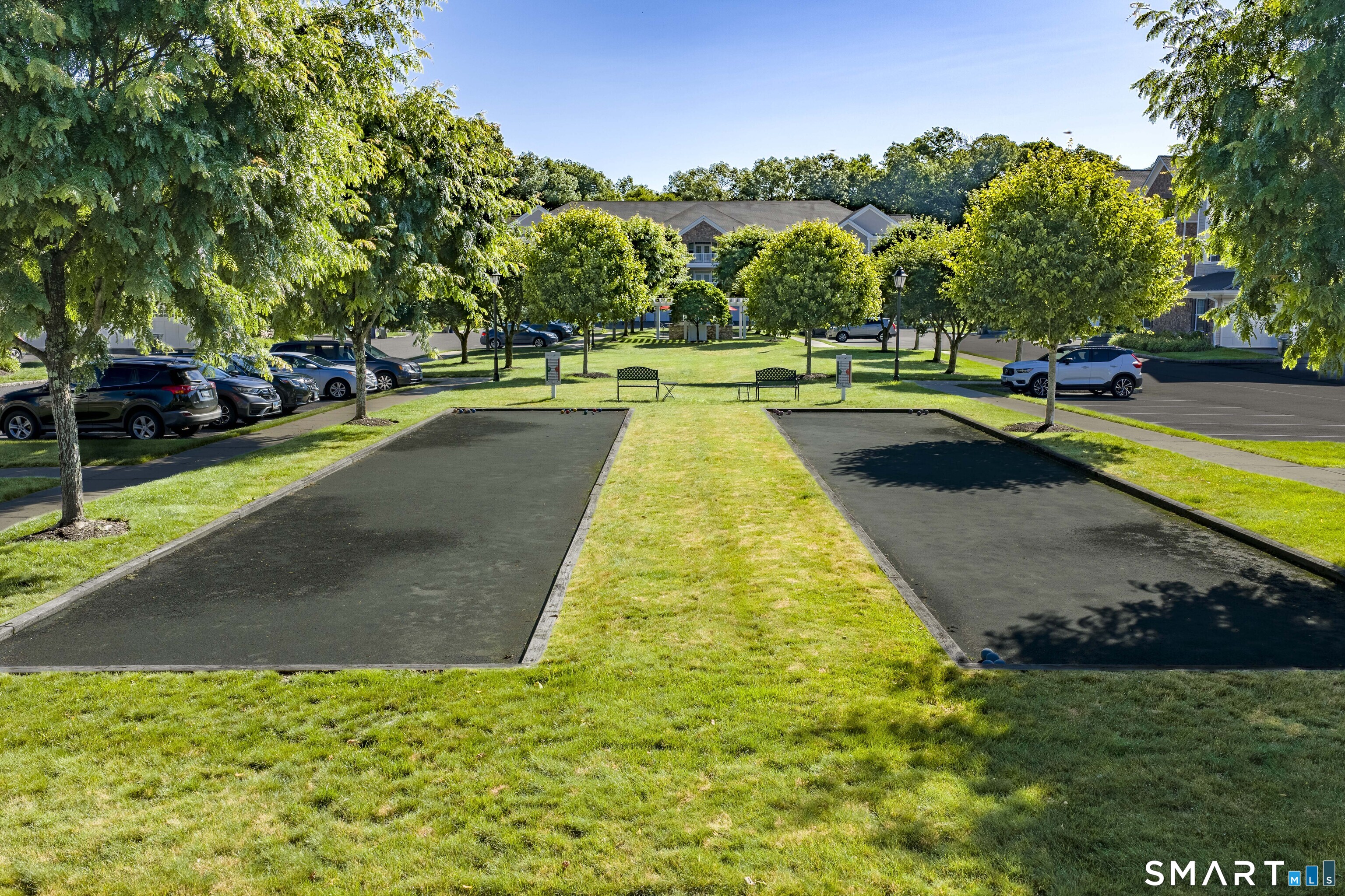 232 Brookside Court Newtown CT 06470