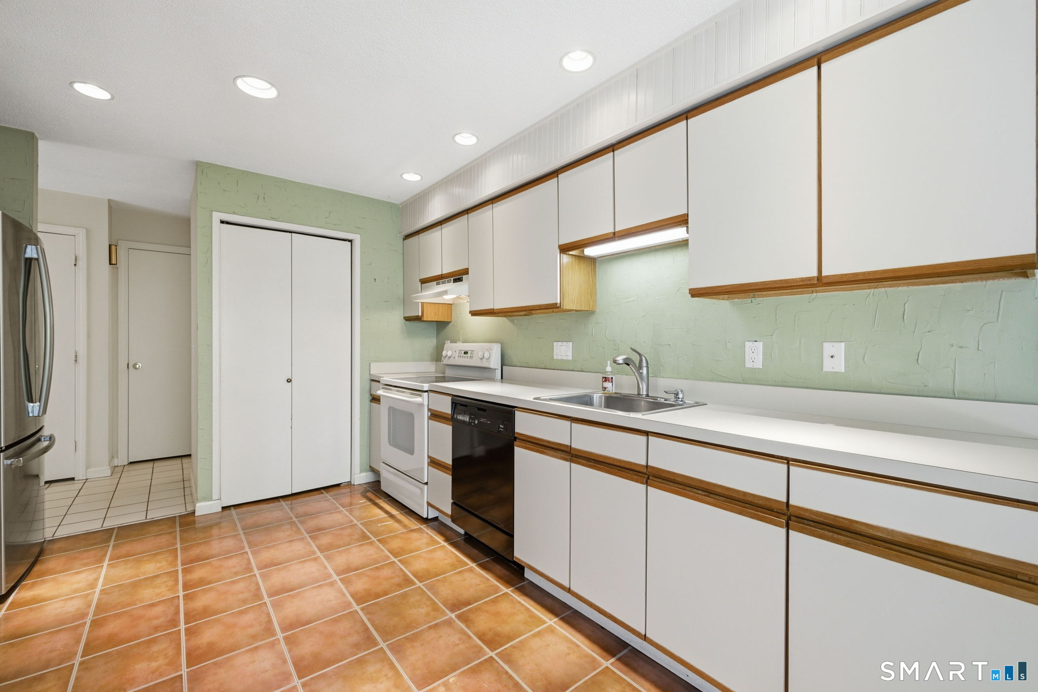 15 Thistle Way East Windsor CT 06016