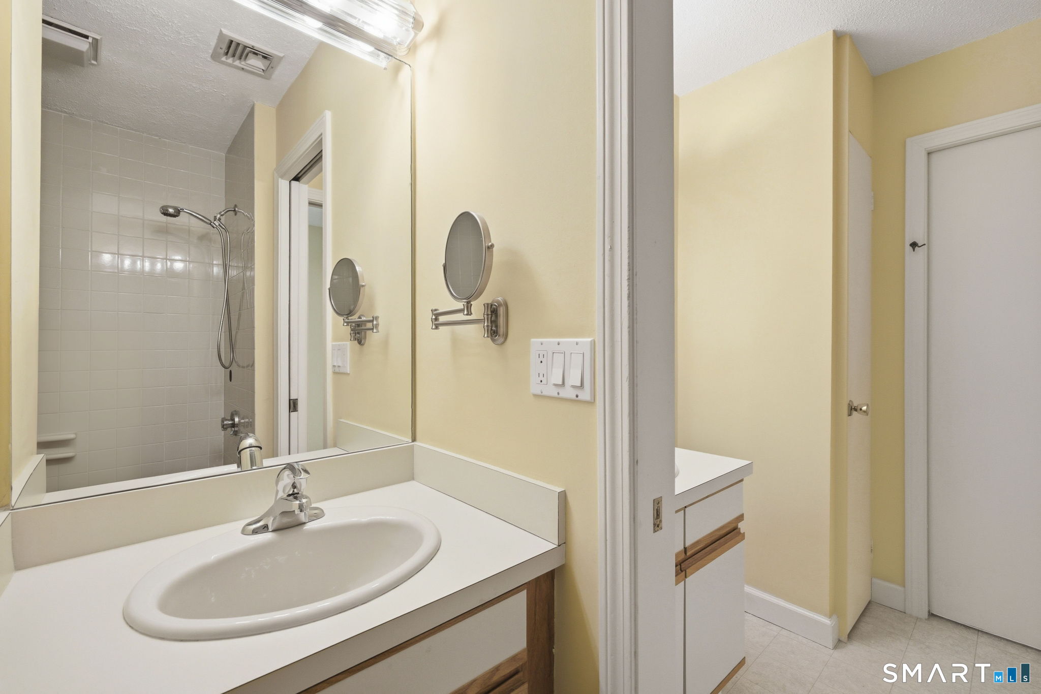 15 Thistle Way East Windsor CT 06016