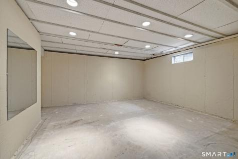 15 Thistle Way East Windsor CT 06016