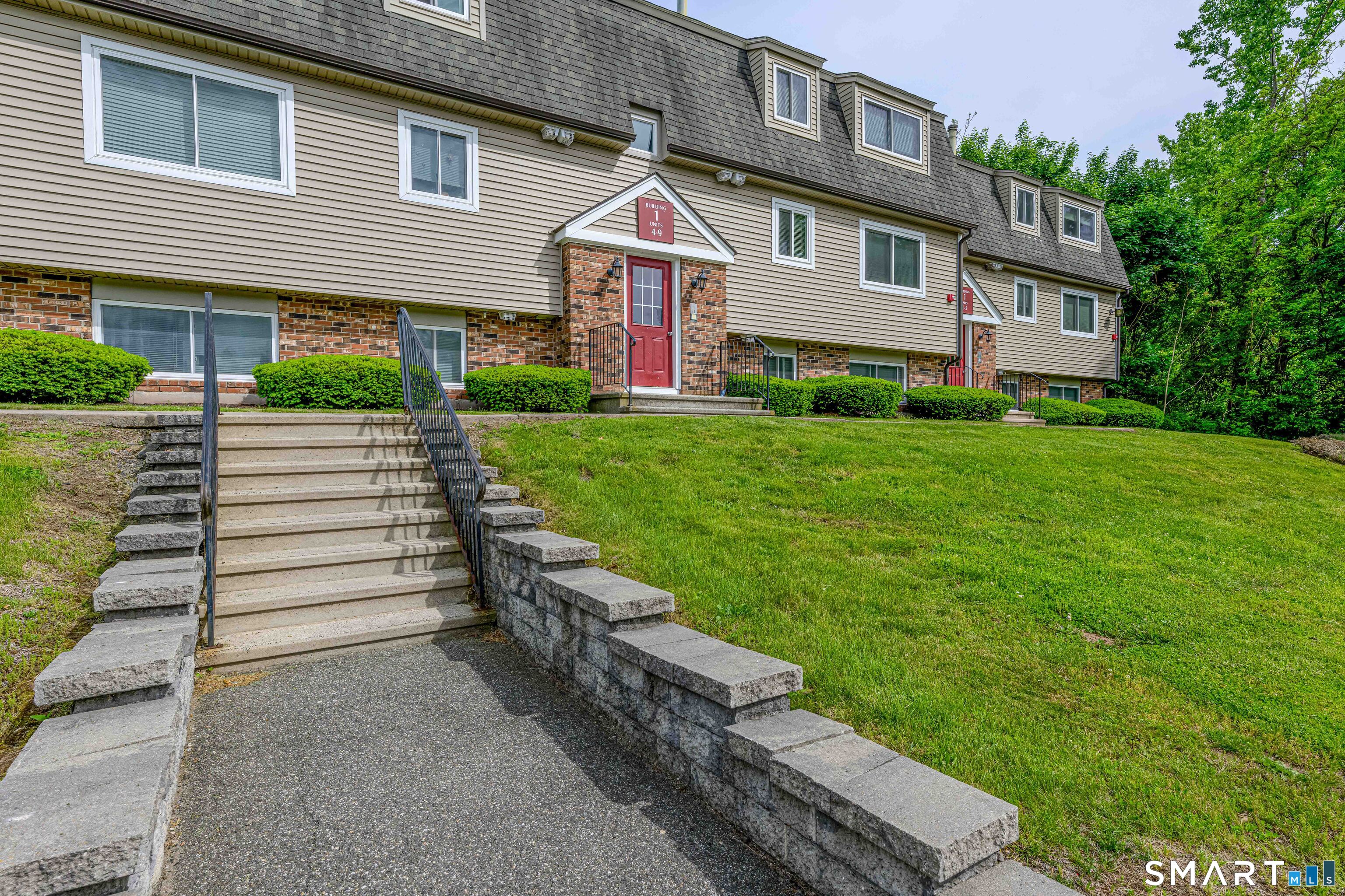 4 Evergreene Wallingford CT 06492