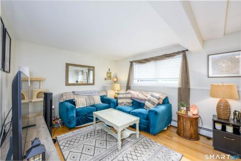 4 Evergreene Wallingford CT 06492