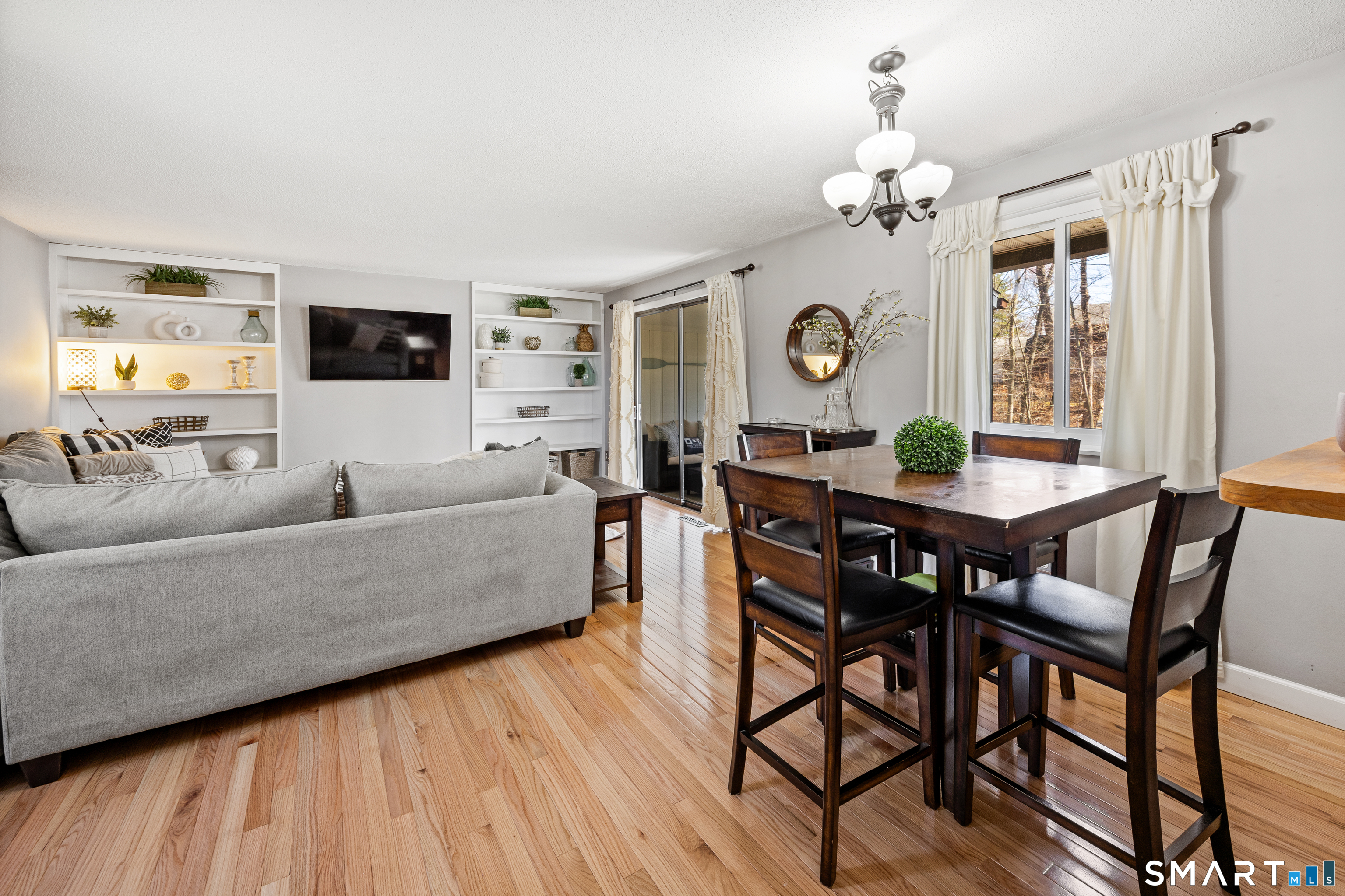 42 Northampton Lane Plainville CT 06062