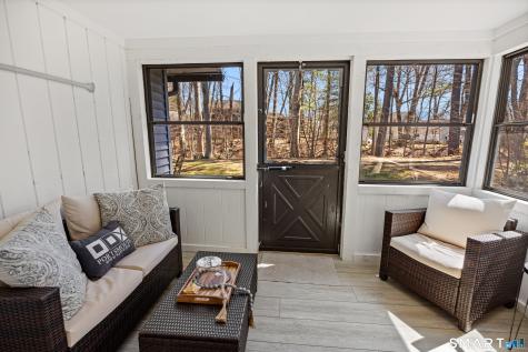 42 Northampton Lane Plainville CT 06062