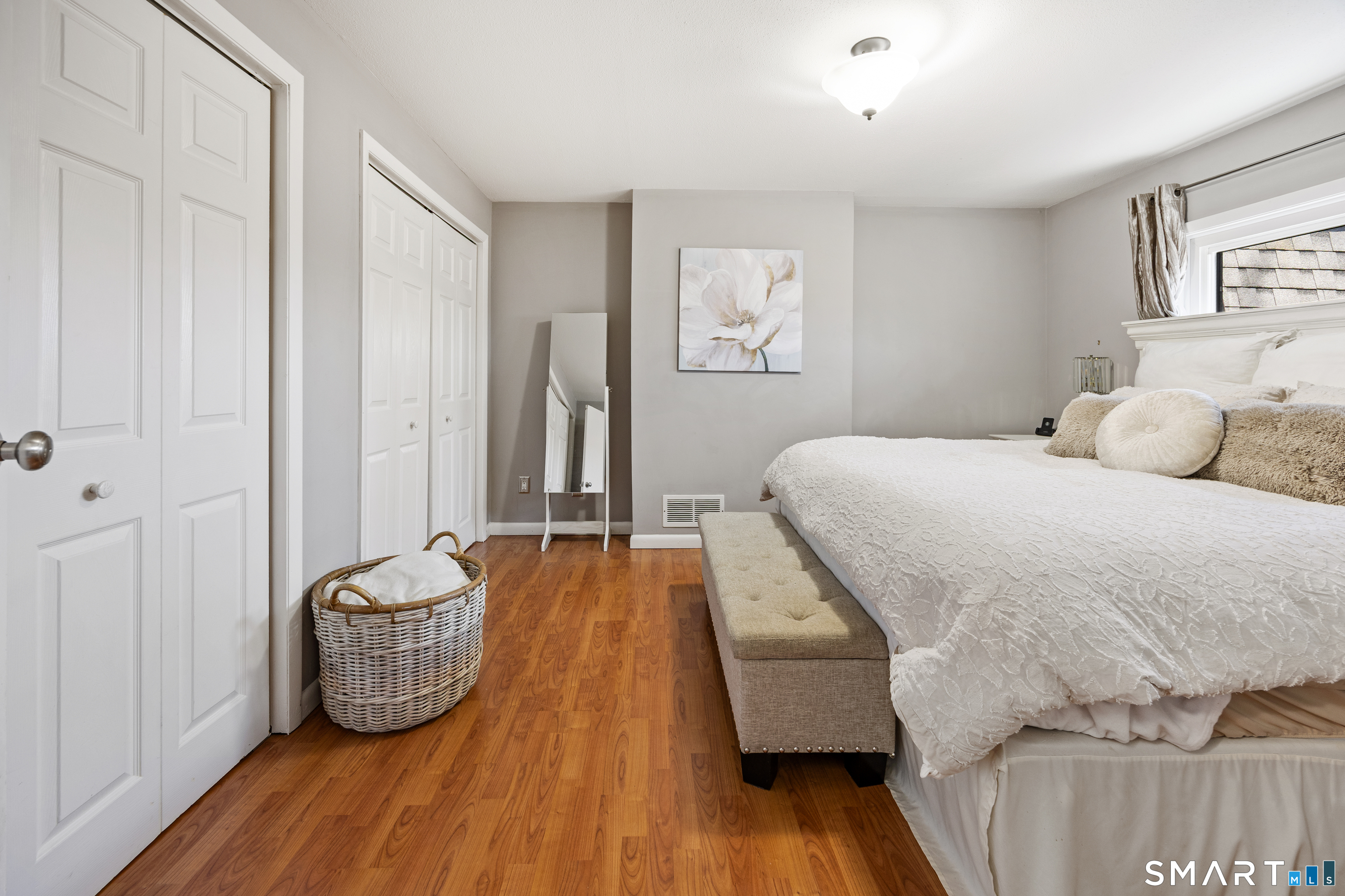 42 Northampton Lane Plainville CT 06062