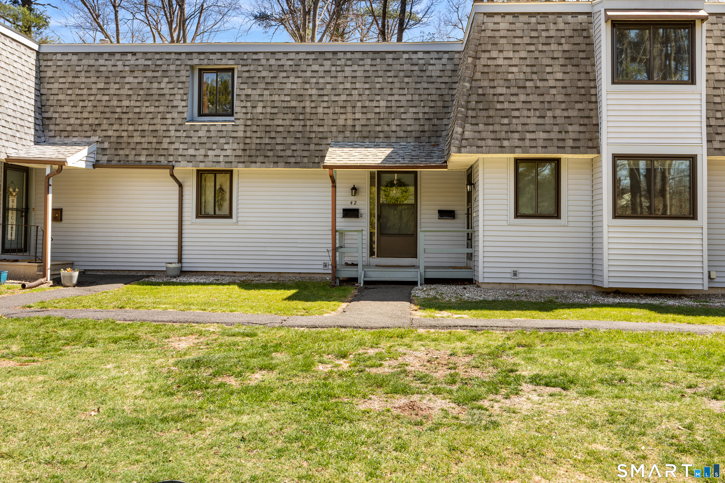 42 Northampton Lane Plainville CT 06062