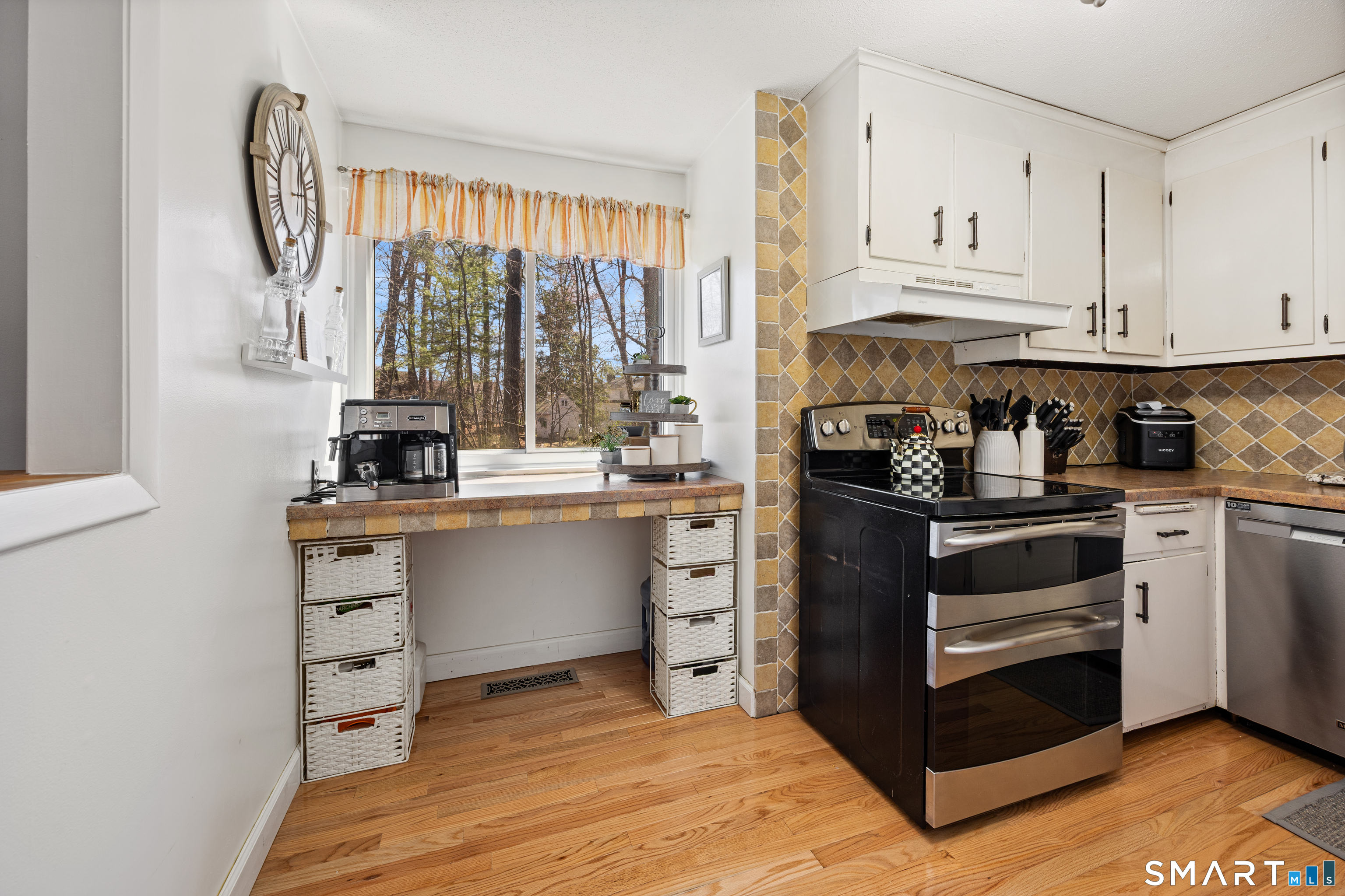 42 Northampton Lane Plainville CT 06062