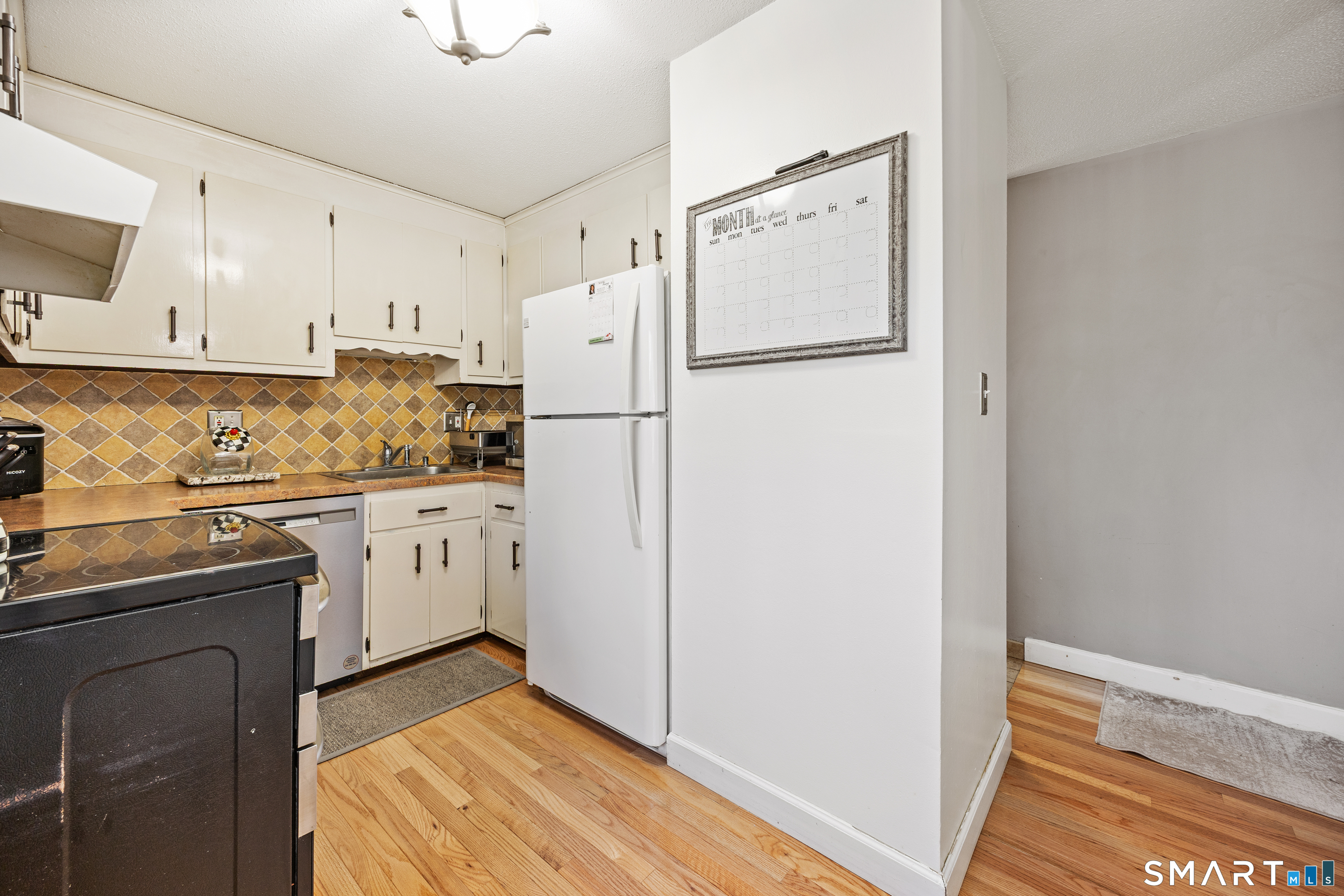 42 Northampton Lane Plainville CT 06062