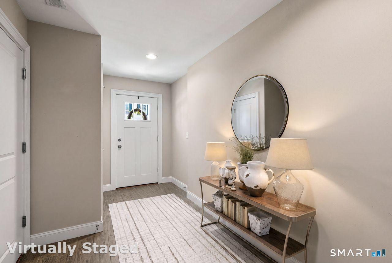11 Village Crossing East Lyme CT 06357