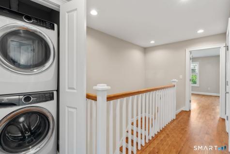 11 Village Crossing East Lyme CT 06357