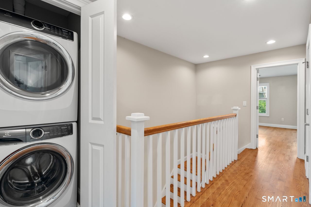 11 Village Crossing East Lyme CT 06357