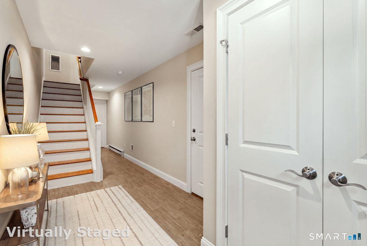 11 Village Crossing East Lyme CT 06357