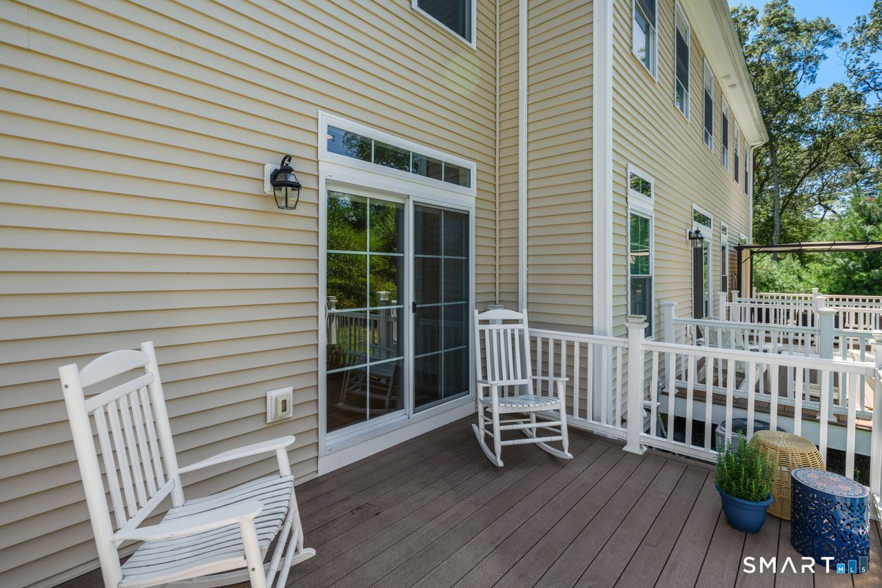 11 Village Crossing East Lyme CT 06357