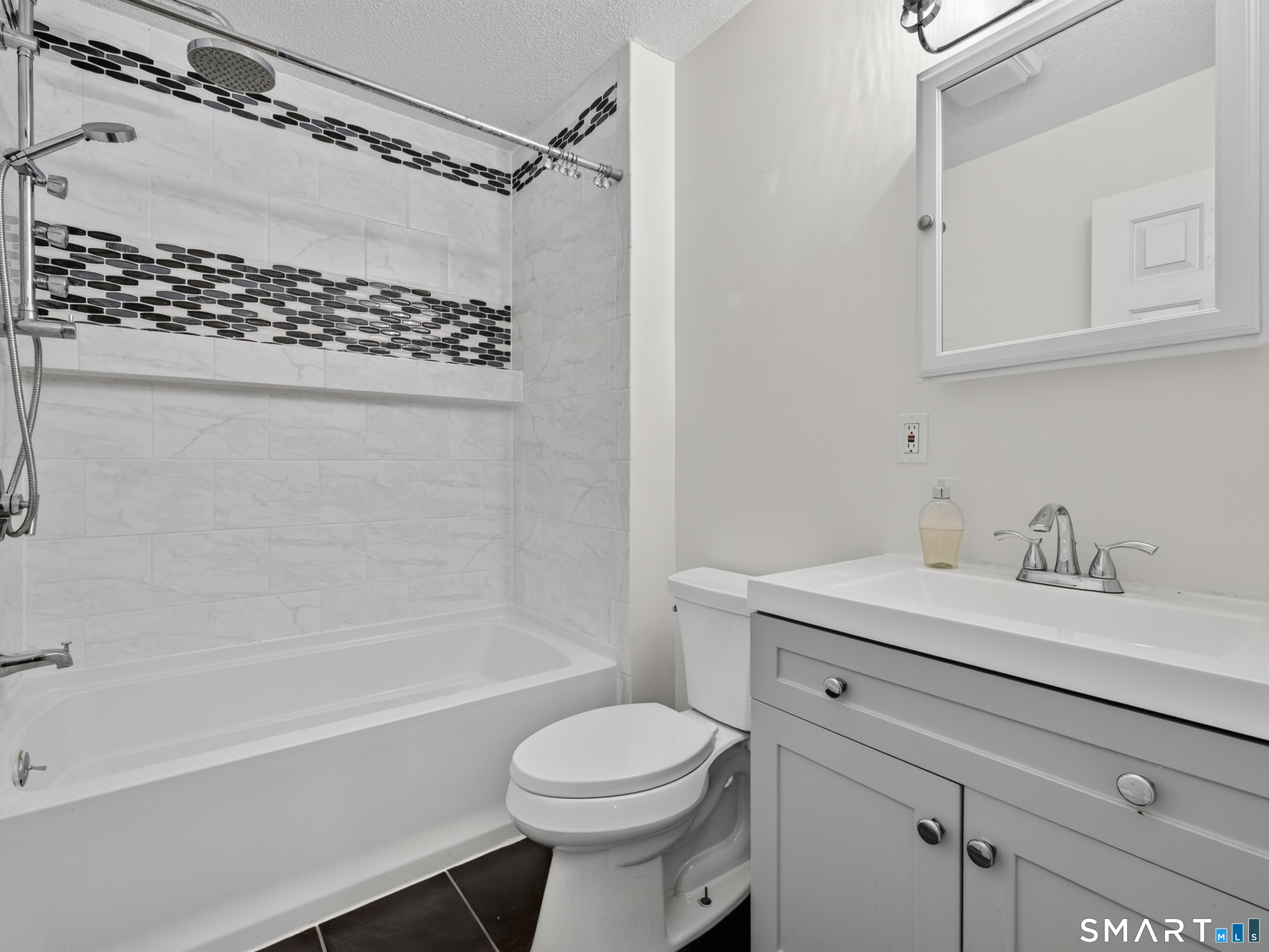 173 Russo Avenue East Haven CT 06512