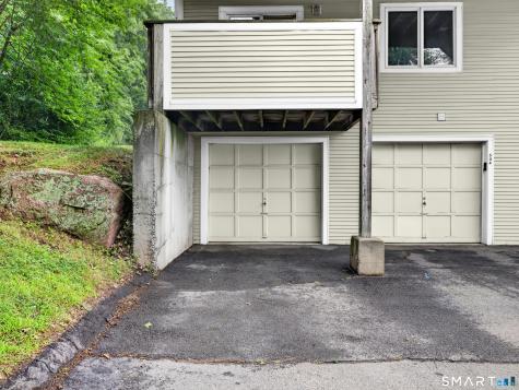 173 Russo Avenue East Haven CT 06512