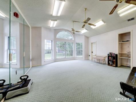 31 High Street East Hartford CT 06118