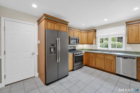 706 Kebalo Lane South Windsor CT 06074