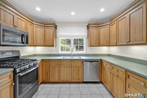 706 Kebalo Lane South Windsor CT 06074