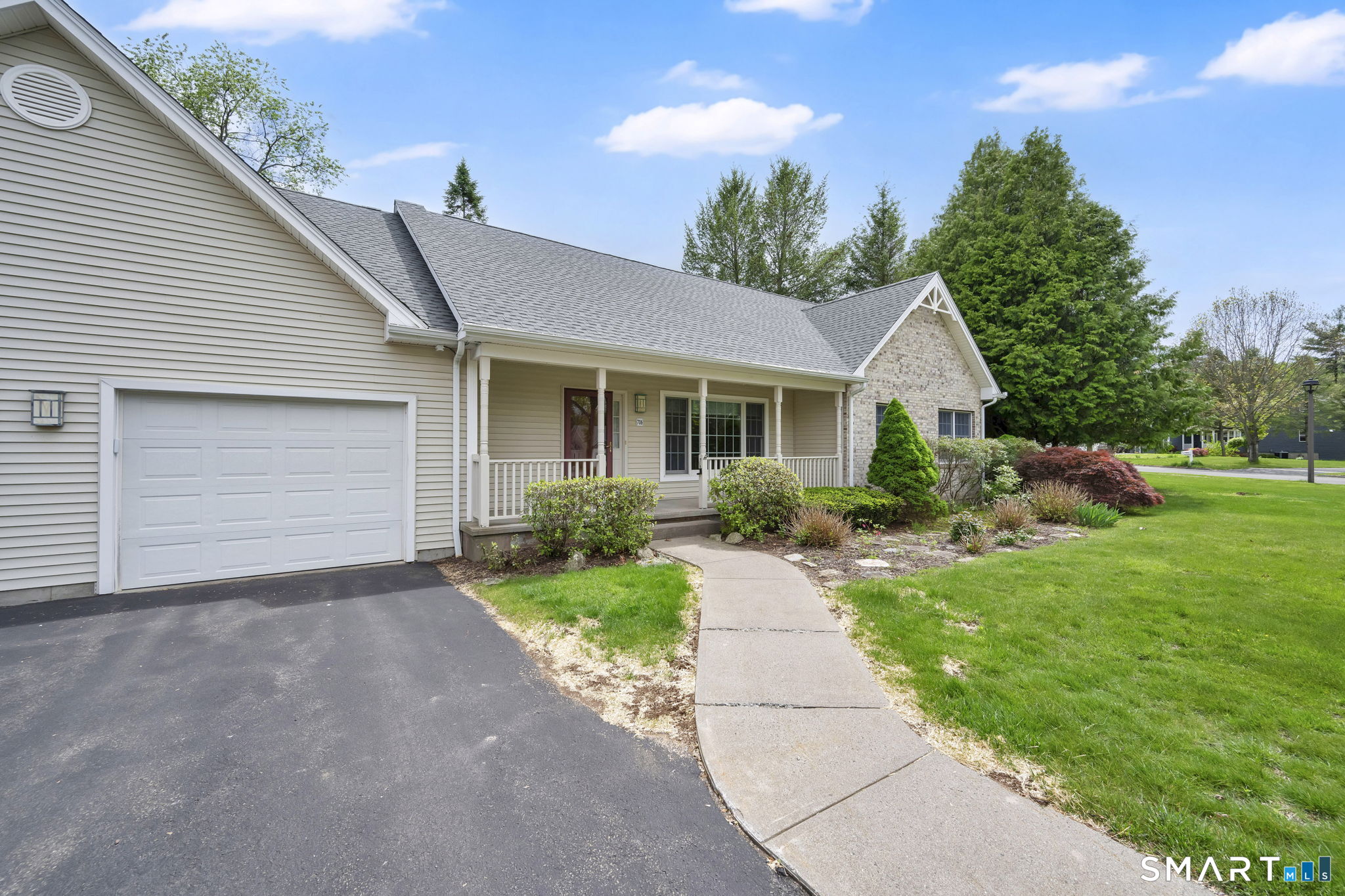 706 Kebalo Lane South Windsor CT 06074