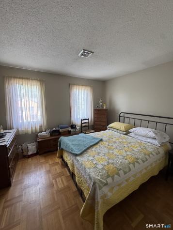57 Courtland Drive Groton CT 06340