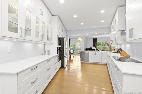 13 Old Stamford Road New Canaan CT 06840