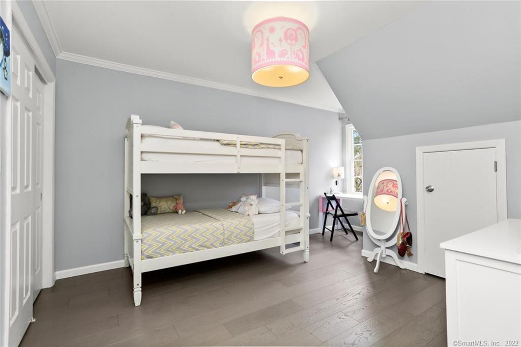 13 Old Stamford Road New Canaan CT 06840