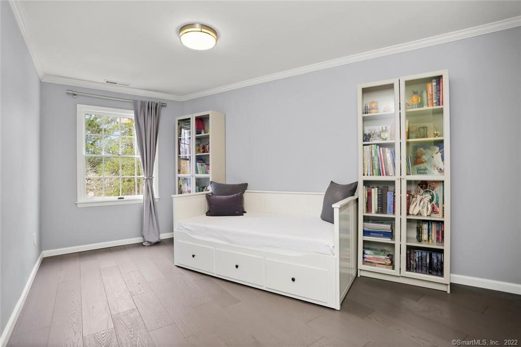 13 Old Stamford Road New Canaan CT 06840