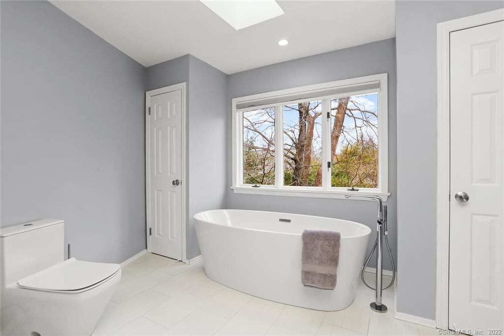 13 Old Stamford Road New Canaan CT 06840