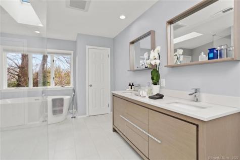 13 Old Stamford Road New Canaan CT 06840