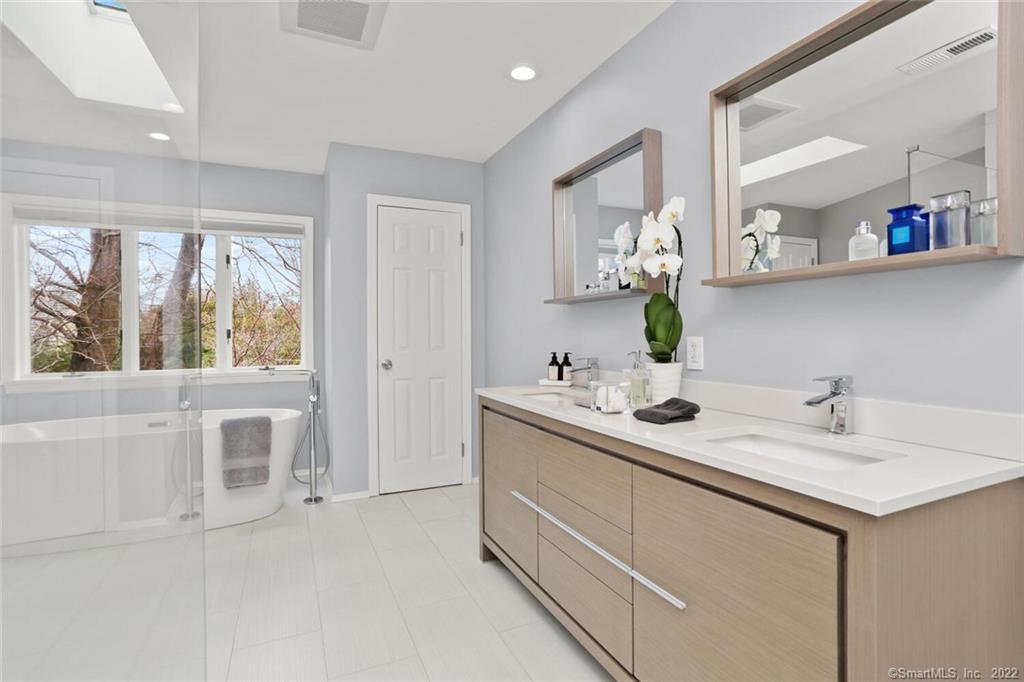 13 Old Stamford Road New Canaan CT 06840