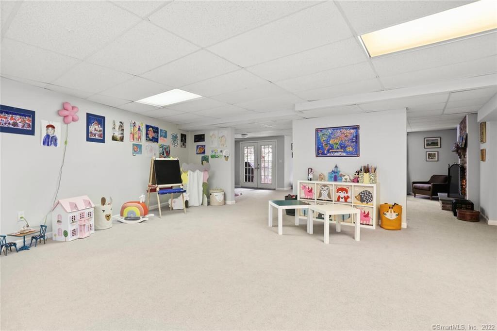 13 Old Stamford Road New Canaan CT 06840