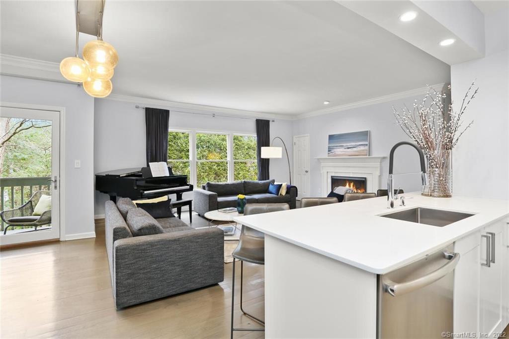 13 Old Stamford Road New Canaan CT 06840