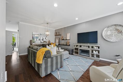 11 Orwich Court Danbury CT 06810