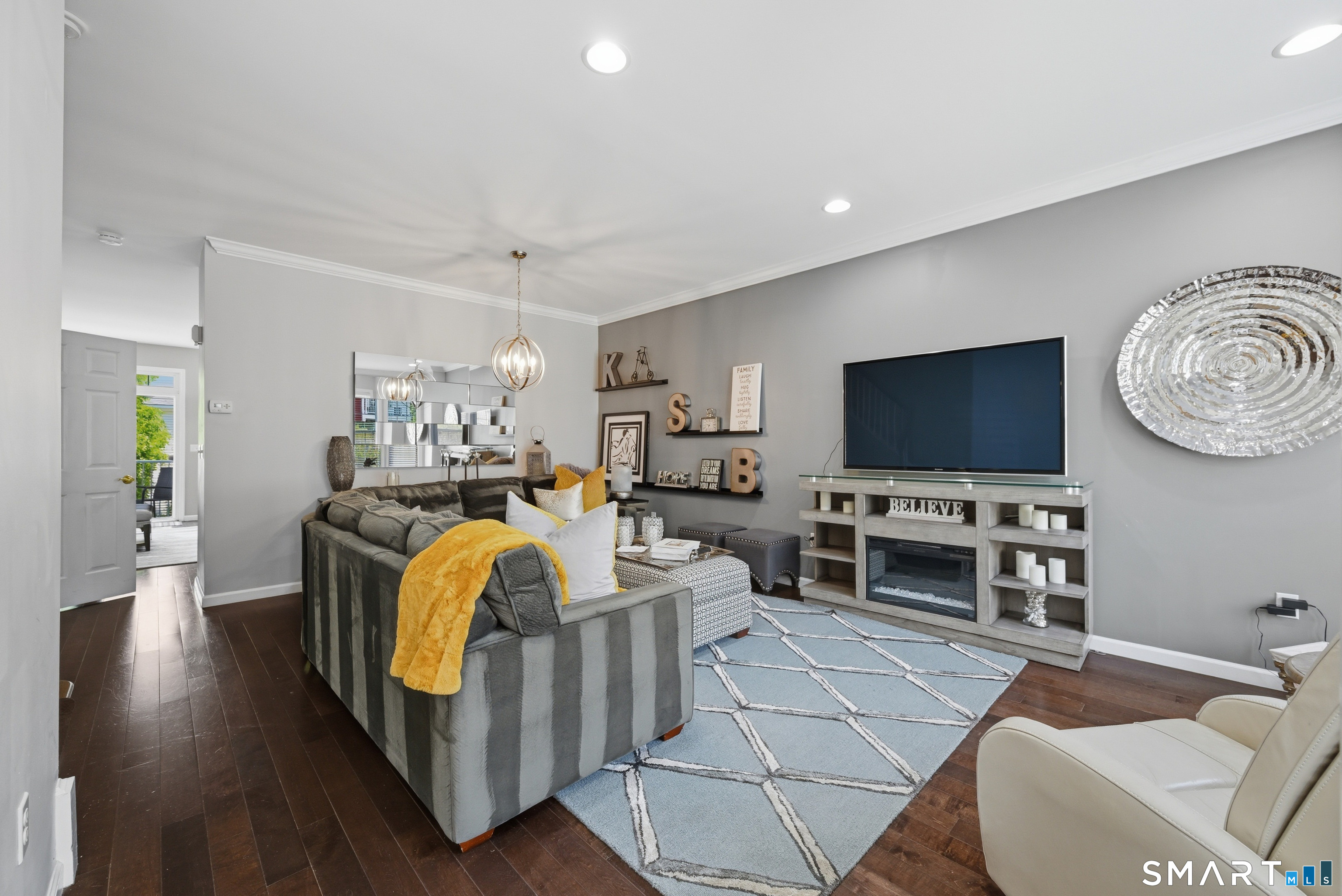 11 Orwich Court Danbury CT 06810