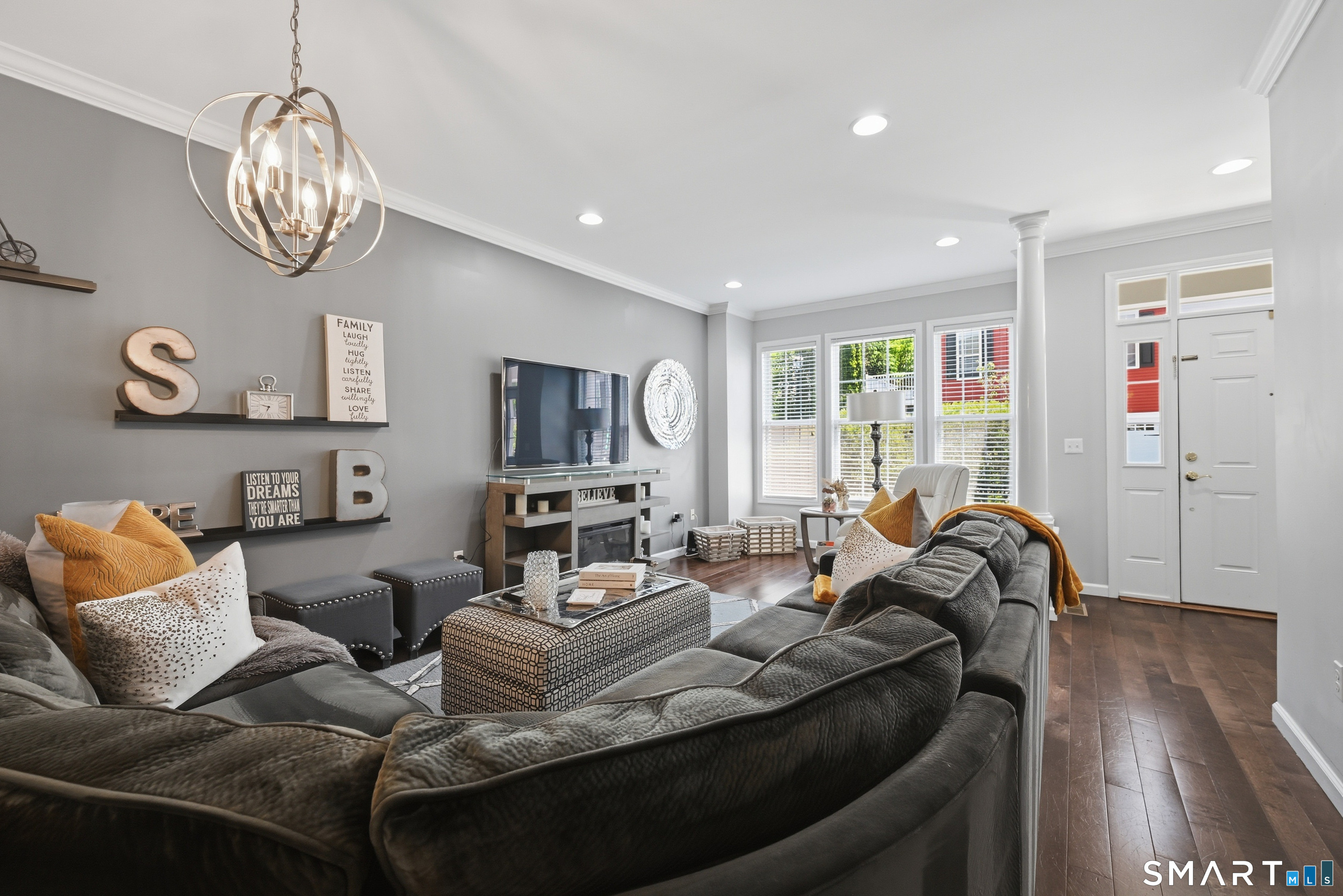 11 Orwich Court Danbury CT 06810