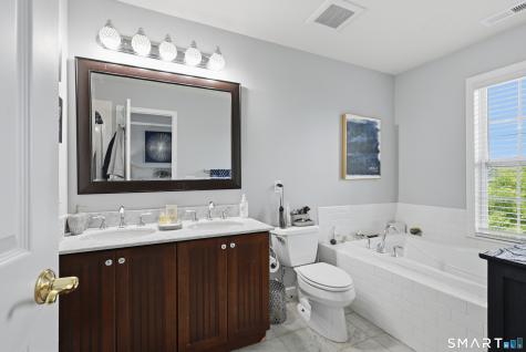 11 Orwich Court Danbury CT 06810
