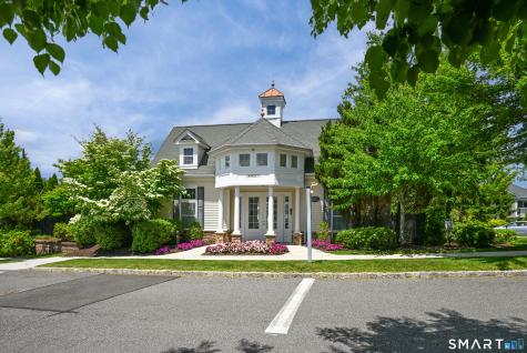 11 Orwich Court Danbury CT 06810