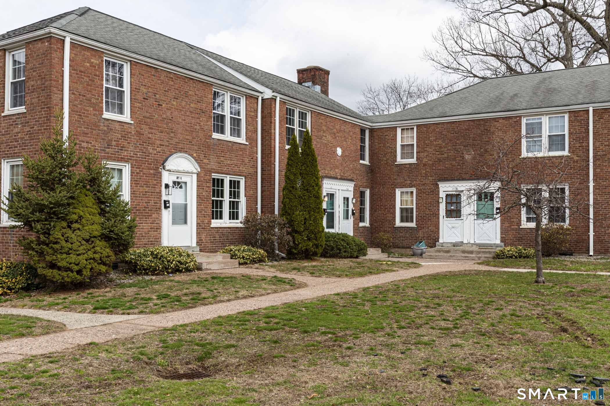 17 Garden Drive Manchester CT 06040